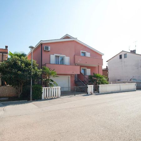 Apartments Maric With Parking Umago Exterior foto
