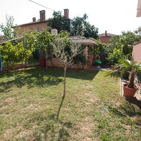 Apartments Maric With Parking Umago Exterior foto