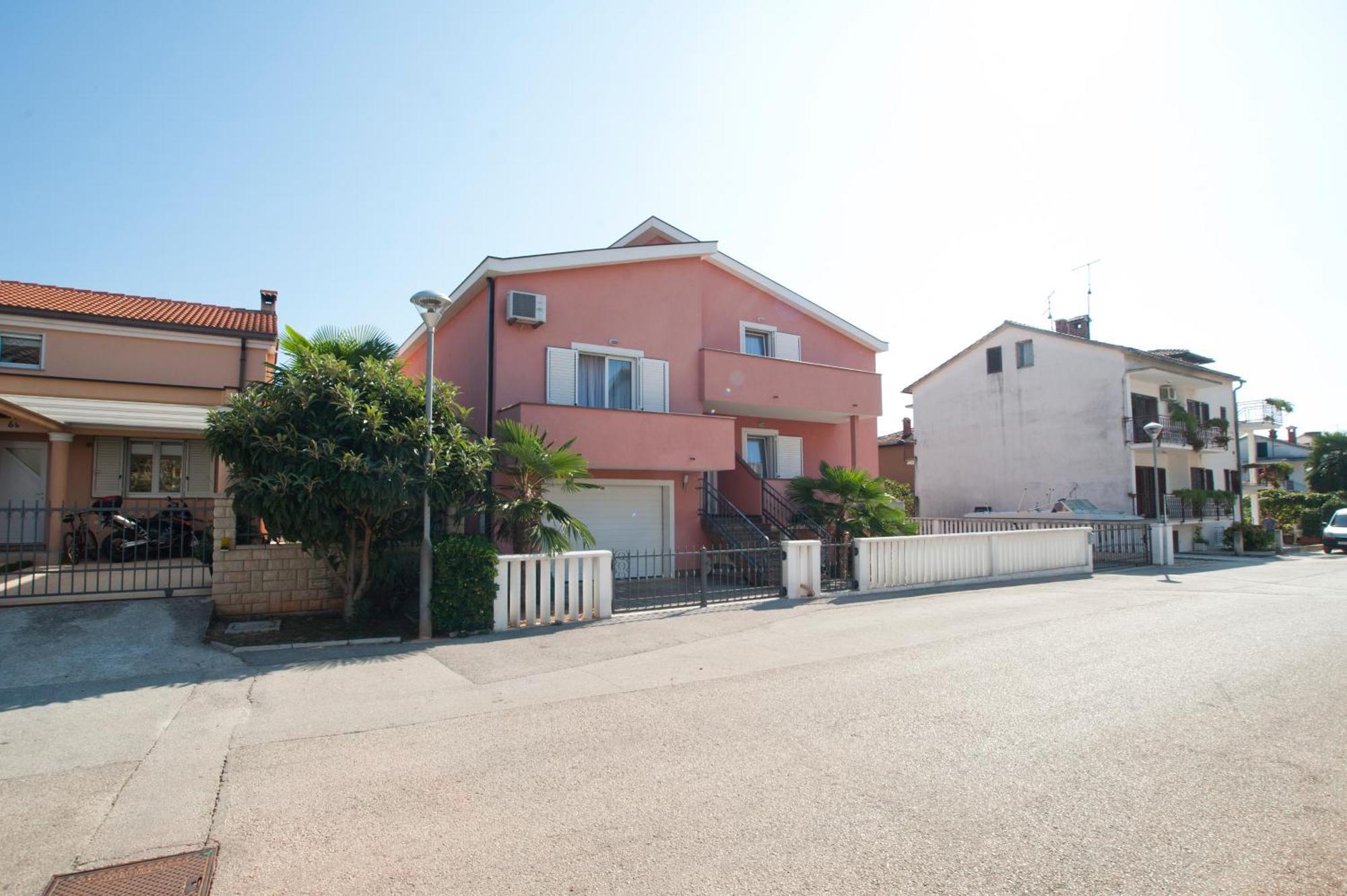 Apartments Maric With Parking Umago Exterior foto