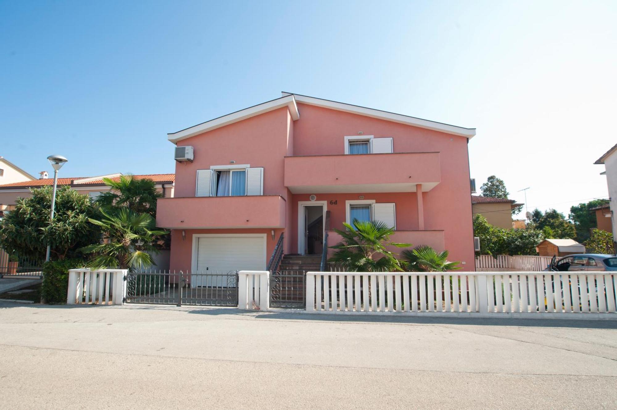 Apartments Maric With Parking Umago Exterior foto