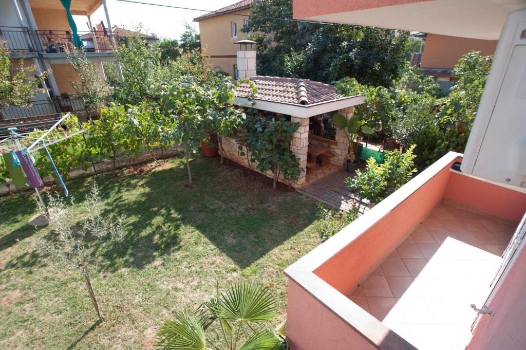 Apartments Maric With Parking Umago Exterior foto