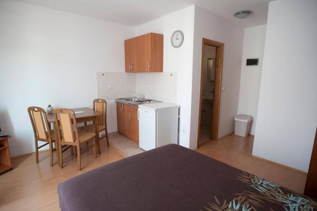 Apartments Maric With Parking Umago Quarto foto